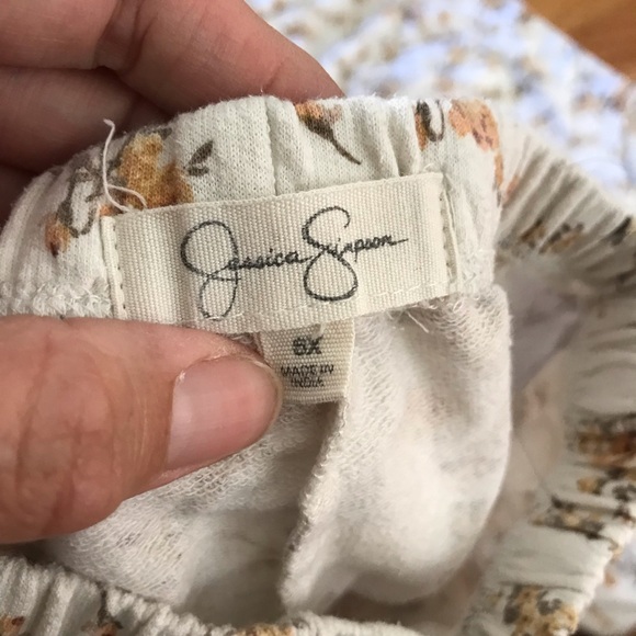 Alice + Ames Jumper and Jessica Simpson sweatshirt and sweats - Picture 4 of 4